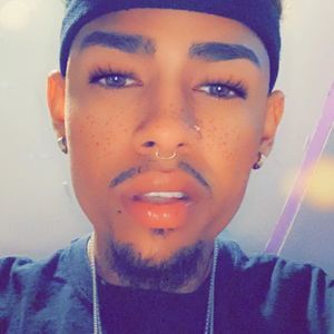 Meet your Posher, Chicosag